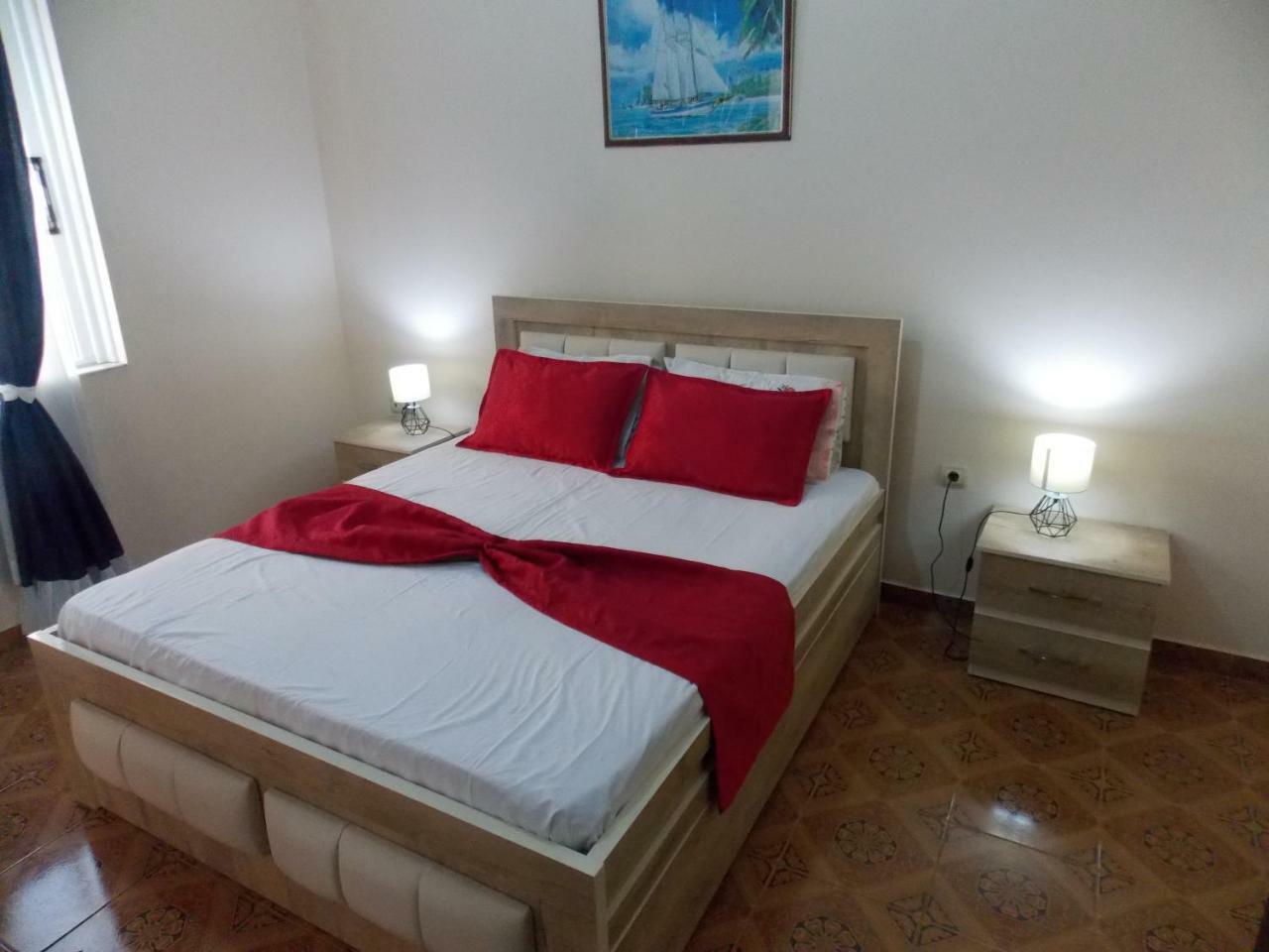 Apartment Dejvi Sarandë Exteriér fotografie
