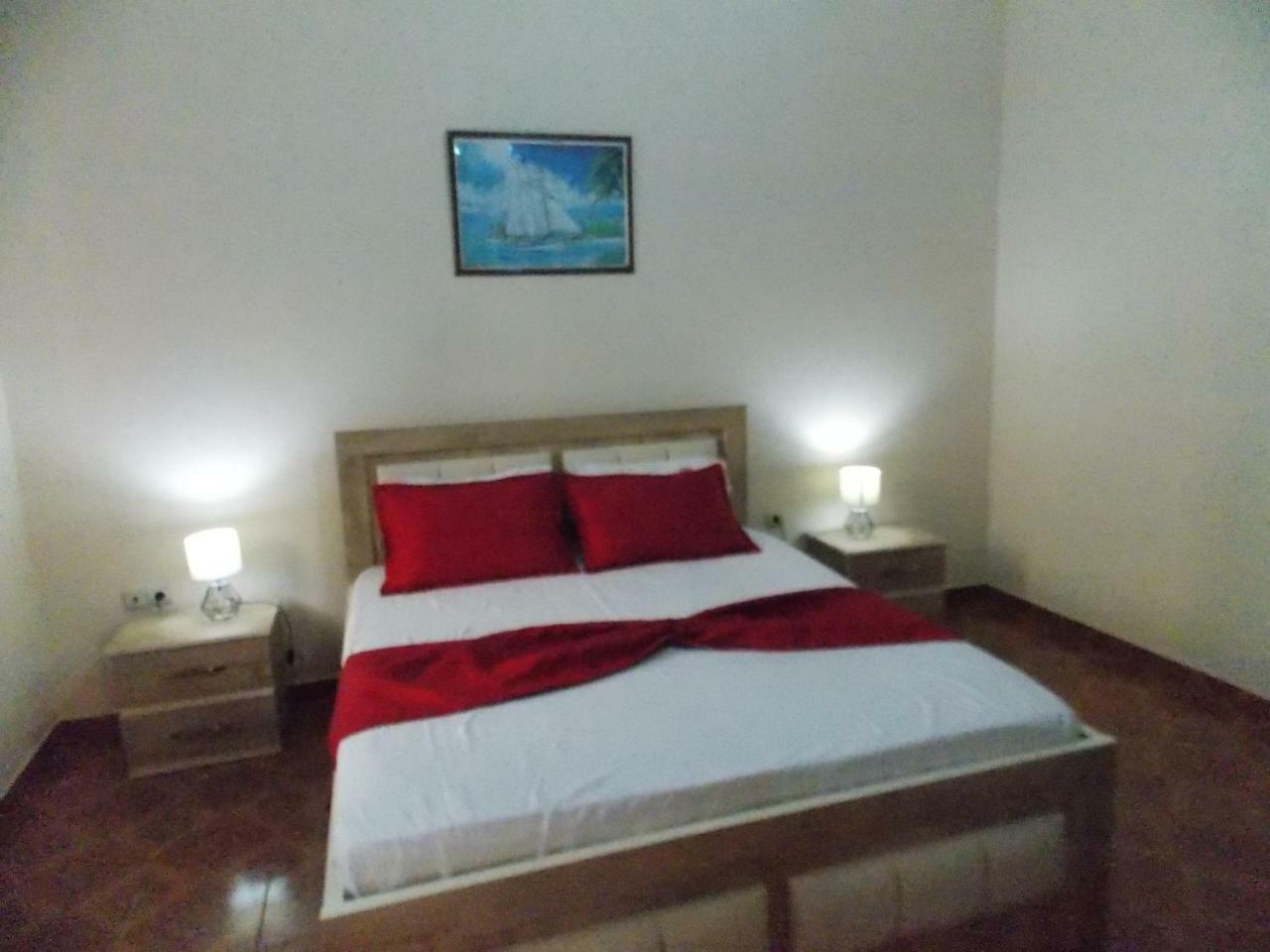 Apartment Dejvi Sarandë Exteriér fotografie