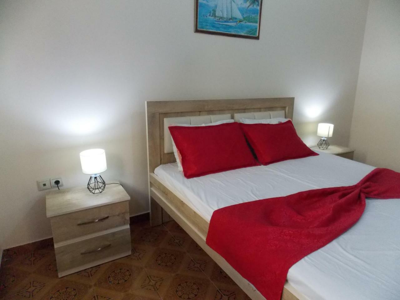 Apartment Dejvi Sarandë Exteriér fotografie