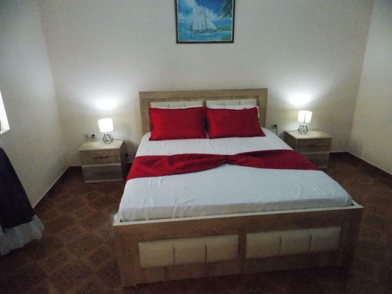 Apartment Dejvi Sarandë Exteriér fotografie