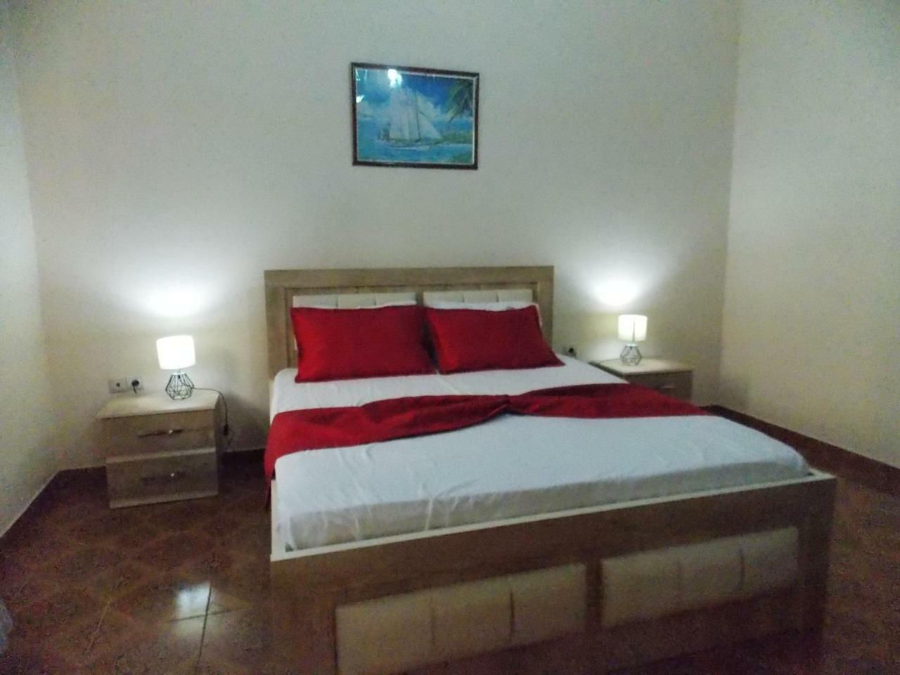 Apartment Dejvi Sarandë Exteriér fotografie