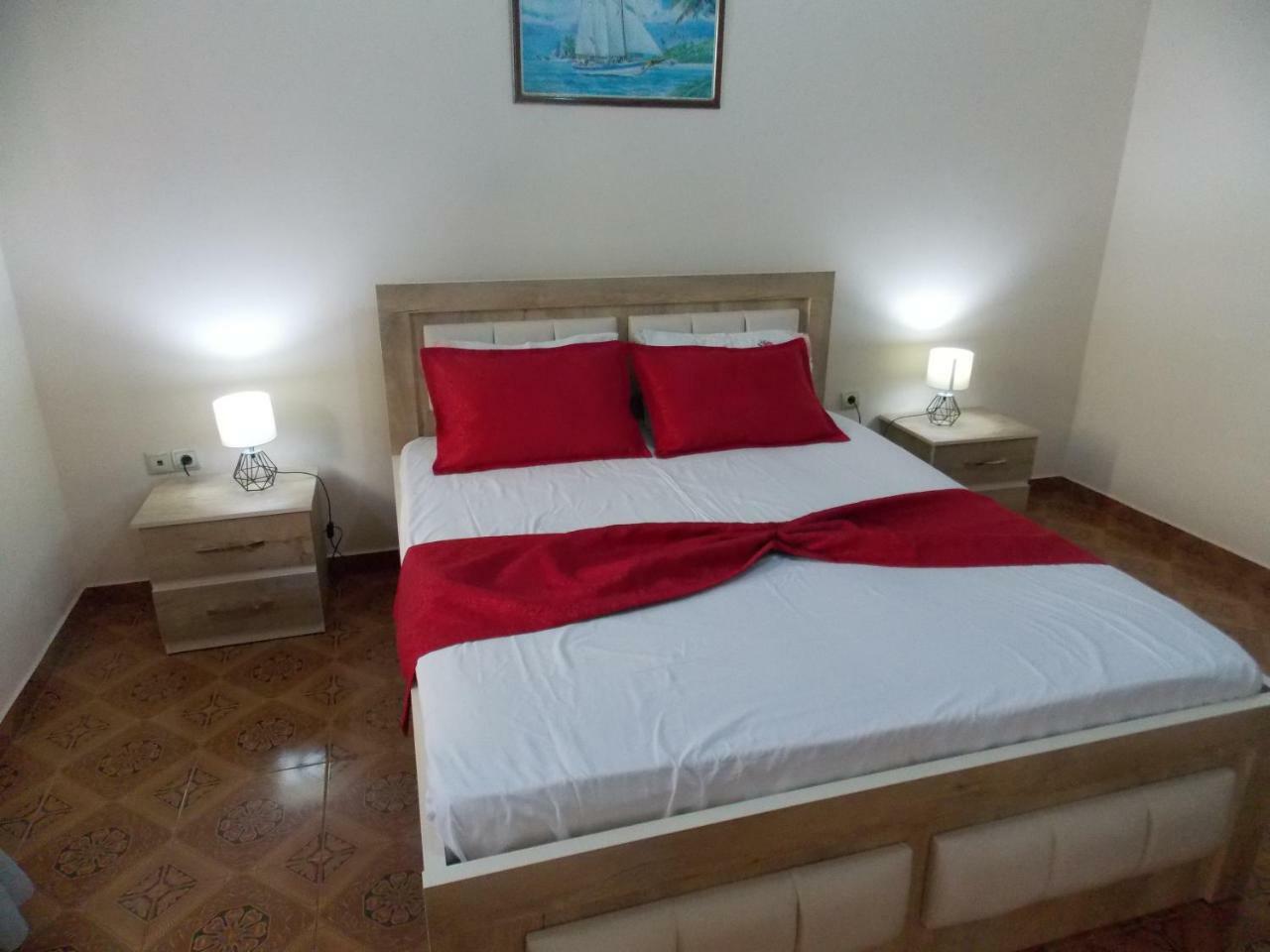 Apartment Dejvi Sarandë Exteriér fotografie