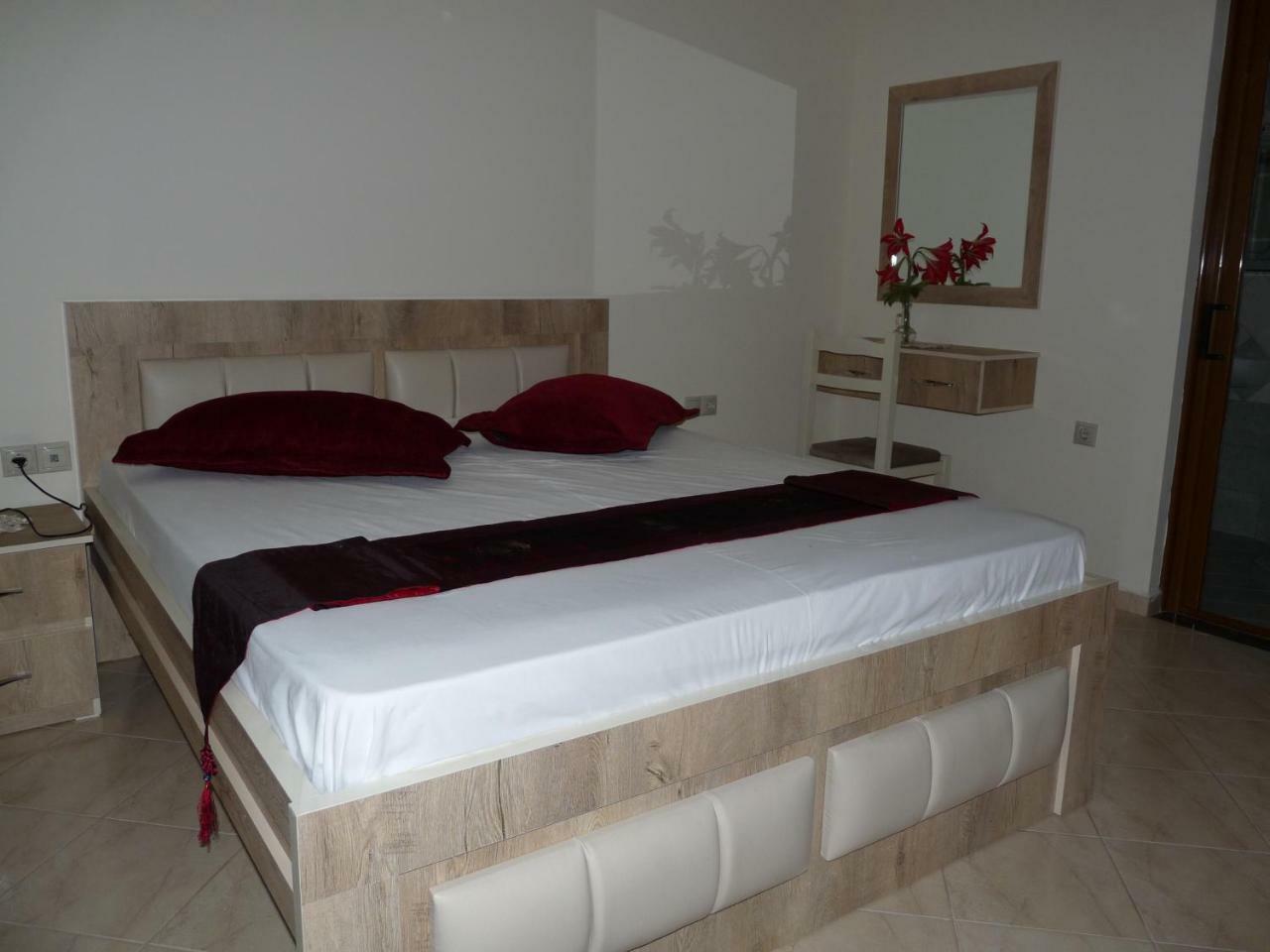 Apartment Dejvi Sarandë Exteriér fotografie