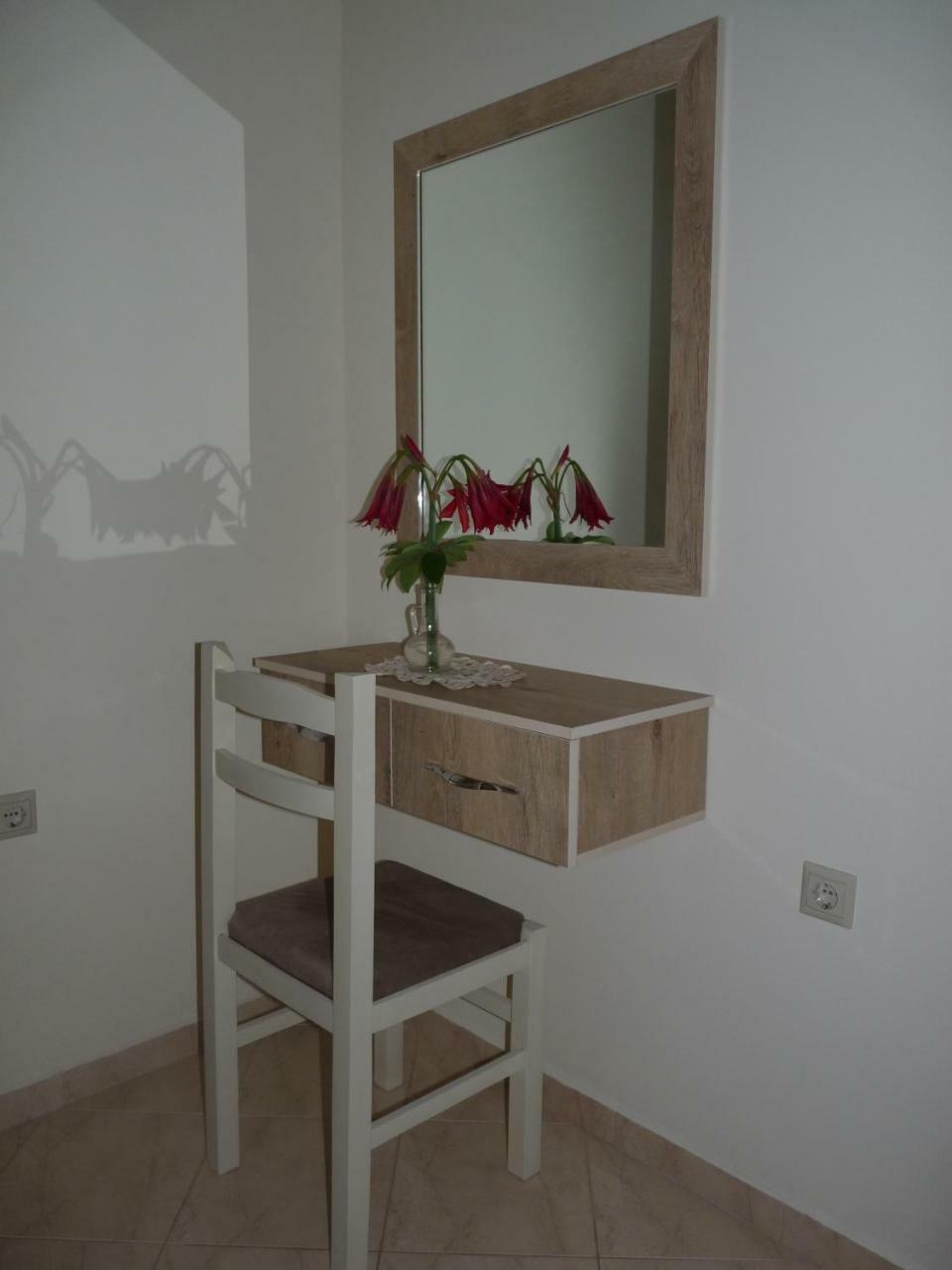 Apartment Dejvi Sarandë Exteriér fotografie